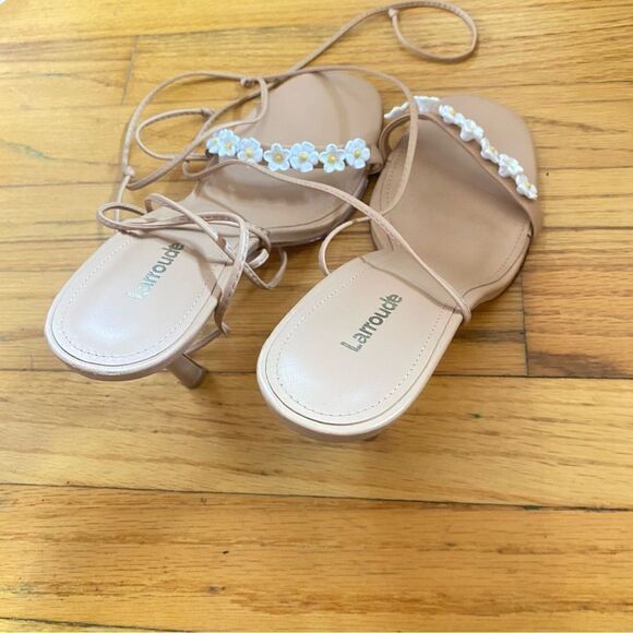Larroude Goldie Sandals high heels shoes Tan Leather lace up flowers Sz 8.5 - Picture 15 of 15